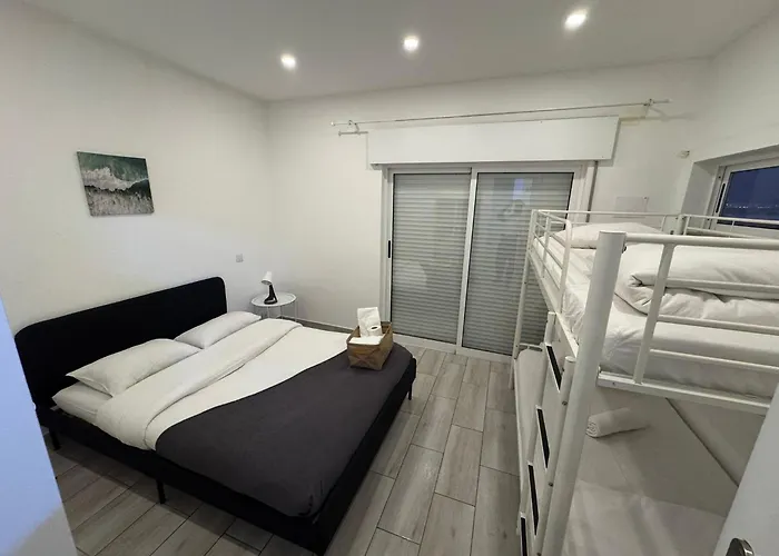 Blife Petrya Private At * 法鲁区